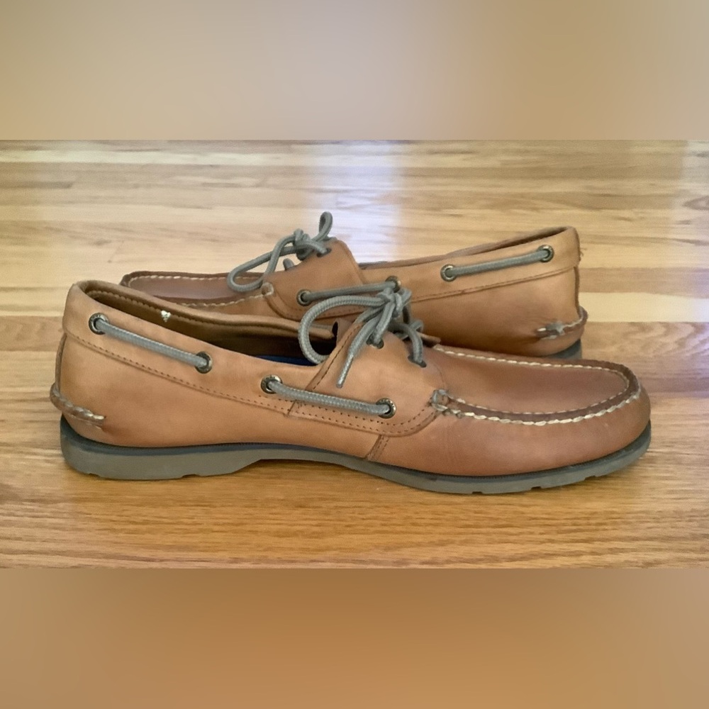 Sperry Topsiders